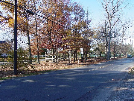 Memorial Park with tennis courts - Harmony Road